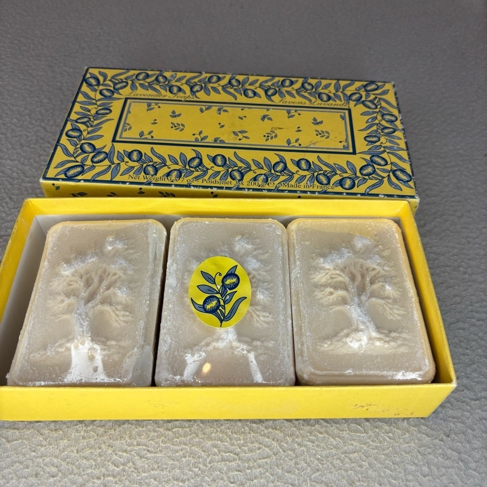 Locros 54300 Luneville 3x7oz. 3 Bars of Soap Boxed w/Tree Design made in France